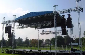 Consejos para Contratar Servicios de Audio y Luces para Eventos